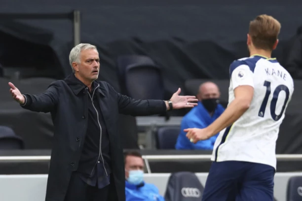 TRESE SE ENGLESKA: Murinjo u RATU sa Sautgejtom!