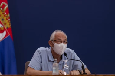 DOKTOR KON REŠIO VELIKU DILEMU: Maske OBAVEZNO treba nositi i u baštama kafića, nemojte se iznenaditi ako DOBIJETE KAZNU!