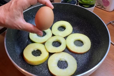 (VIDEO) KOLAČ IZ TIGANJA! Potrebno vam je samo JEDNO JAJE