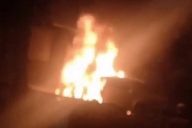 POŽAR KOD KRUŠEVCA! Izgorela fabrika za preradu drveta!