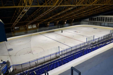 Obnovljena ledena dvorana "Pionir": Krenula sezona klizanja