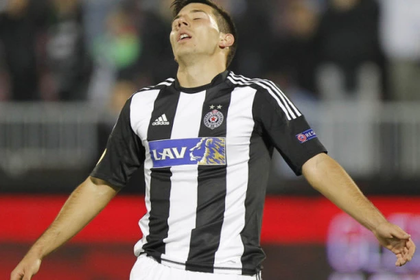 U MINUT DO 12: Vraća se Miloš Jojić!