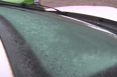 (VIDEO) Na šta trebate obratiti pažnju kada kupujete ili koristite tečnost za vetrobranska stakla u zimskim uslovima?