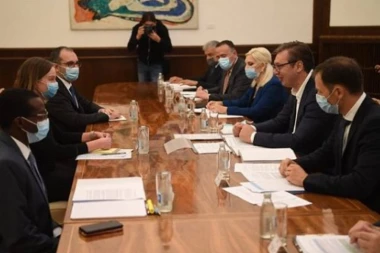 (FOTO) Predsednik Vučić sa predstavnicima Svetske banke