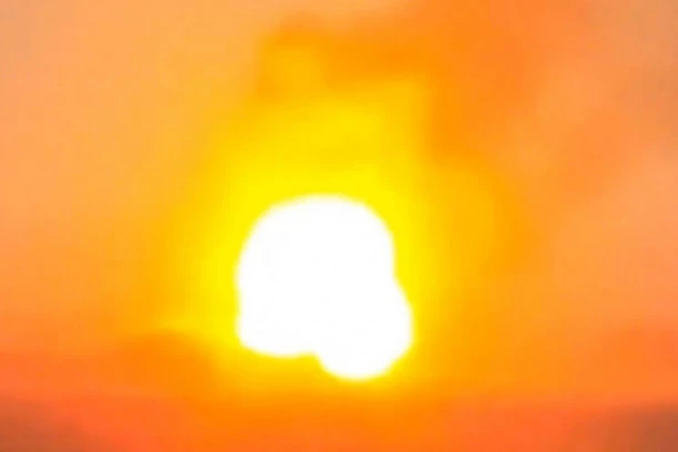 (VIDEO) Vatrena kugla i crni dim: Uništen azerbejdžanski helikopter u Karabahu