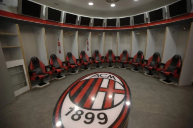 (FOTO) "SAN SIRO" U SUZAMA: Poginuo bivši fudbaler Milana!