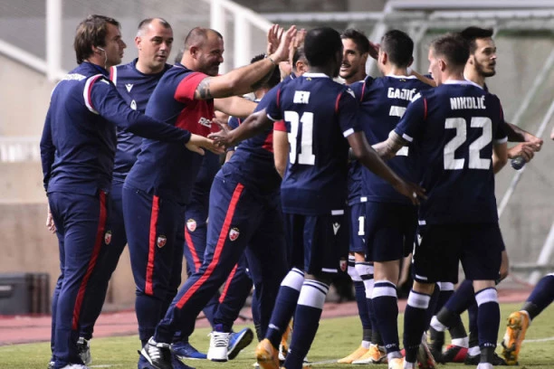 POSLE PLASMANA U LIGU EVROPE: Zvezda PRODALA stranca!