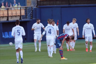 (VIDEO) ZIDAN GA NIJE UBACIO: Jović sa klupe ispratio pobedu Reala