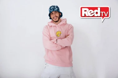 NJIHOVE ZAJEDNIČKE IZAZOVE OBOŽAVATE: Ona je pevačica, on influenser, zajedno su osvojili Jujtub, a od sada ćete ih gledati na RED TV-u!