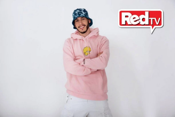 NJIHOVE ZAJEDNIČKE IZAZOVE OBOŽAVATE: Ona je pevačica, on influenser, zajedno su osvojili Jujtub, a od sada ćete ih gledati na RED TV-u!