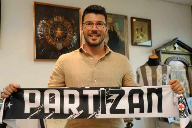 "GROBARIMA" TREPERI SRCE POSLE REČI JOJIĆA: Partizanov povratnik PRETI "večitom" rivalu!