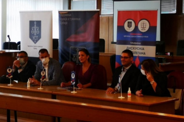 Udruženje sudija i tužilaca Srbije organizovalo tribinu "Diskusija sa kolegama": Široka diskusija o stanju pravosuđa u Srbiji