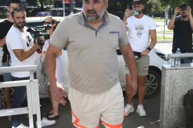 (FOTO) INTERNETOM HARA PRIVATNA SLIKA MIKIJA ĐURIČIĆA: Pogledajte zašto je FOTKA IZAZVALA HAOS NA DRUŠTVENIM MREŽAMA!