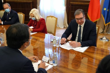 SRBIJA POTPISUJE UGOVOR ZA BRZU SAOBRAĆAJNICU NOVI SAD-RUMA: Vučić se sastao sa predstavnicima kineske CRBC