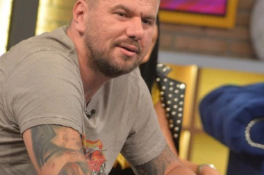 Janjuš se oglasio nakon optužbi da je tukao Maju: Smejem se starleti i želim joj prijatan pe*is!