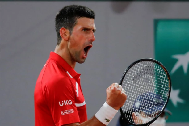 (VIDEO) OVO NE MOGU DA MU OSPORE: Đoković je GLAVNA TEMA u svetu tenisa!