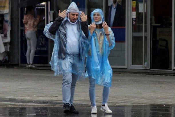 DO KADA ĆEMO KUBURITI SA KIŠOM? Oglasio se meteorolog Sovilj: Otkrio da li će biti "SNEGA U MAJU"