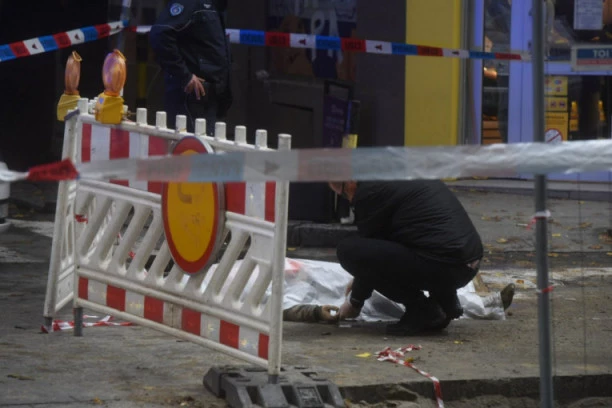 (VIDEO, FOTO) REPUBLIKA NA MESTU STRAŠNE NESREĆE: Ovde je poginuo radnik koga je zatrpala zemlja!