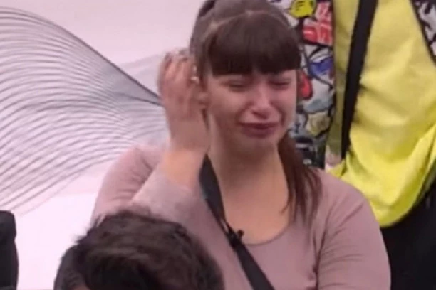 MILJANU KULIĆ POKRALA DADILJA: Zadrugarka se žalila da joj je nestao OČEV PRSTEN!