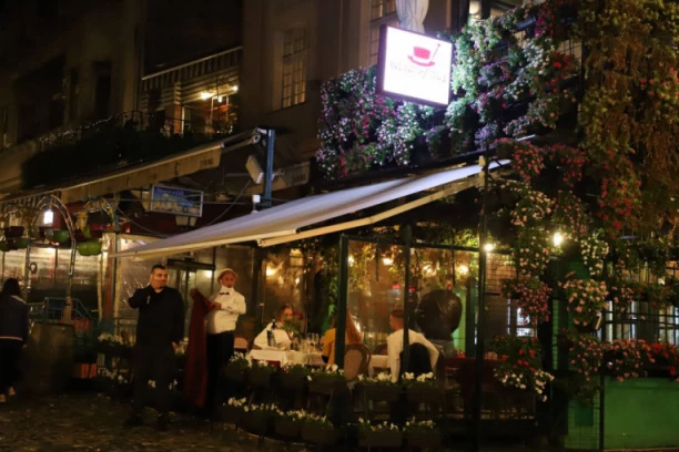 Produženo radno vreme ugostitelja za vikend: Lokali će biti otvoreni do 20 sati