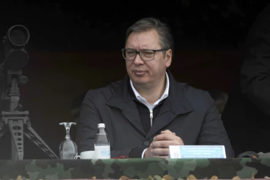 Hrvati ne pljuju srpsku vojku kao đilasovci: Dok nas Zagreb hvali, opozicionari besramno napadaju