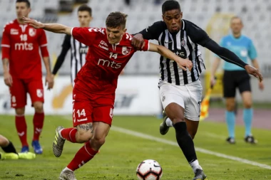 ODIGRAO NAJBOLJU SEZONU U SUPERLIGI, PA POPLJUVAO NAŠ FUDBAL: U Srbiji biraju šampiona na predsedničkim izborima!