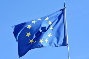 PRST U OKO PRISTALICAMA EU: Zastava Unije više NEĆE moći da se vijori bez dozvole vlade!