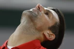 PRST SUDBINE! NOVAK I SRBIJA STREPE: Đokovića može da SPASE samo njegov DECENIJSKI RIVAL!