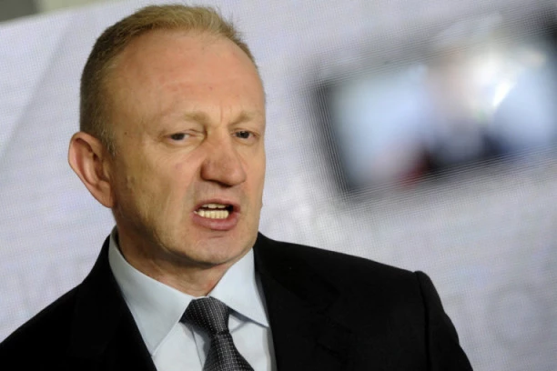 SPREMAN ZA RAT! Dragan Đilas preti prolivanjem krvi! SVE ZA FOTELJU!