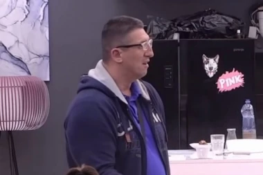 (VIDEO) Nastao muk u Beloj kući: KRISTIJAN GOLUBOVIĆ UDARIO NA ALEKSANDRU NIKOLIĆ!