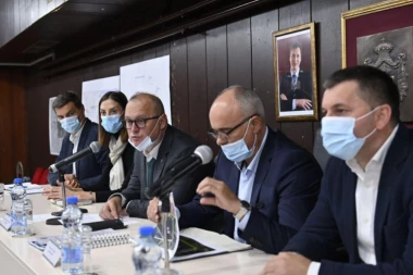 RAZVOJ GROCKE: Vesić o novim projektima, vodosnabdevanju, turizmu, Vinči...