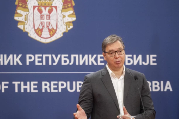VUČIĆ MORA PONOVO DA SE KANDIDUJE! Potpredsednik SNS traži od lidera da nastavi borbu! A OVO JE REKAO O PODELAMA U STRANCI!
