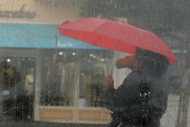 HLADAN I KIŠAN ARANĐELOVDAN! Evo kada nas očekuje prestanak padavina!