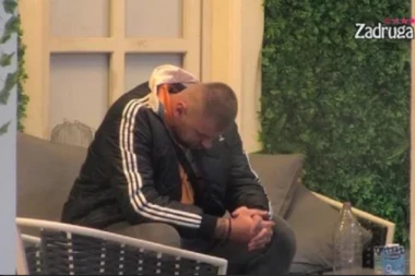 ON JE SKROZ PUKAO, VIŠE NE ZNA SA KOJOM BI: Janjuš posvetio Maji pesmu?!