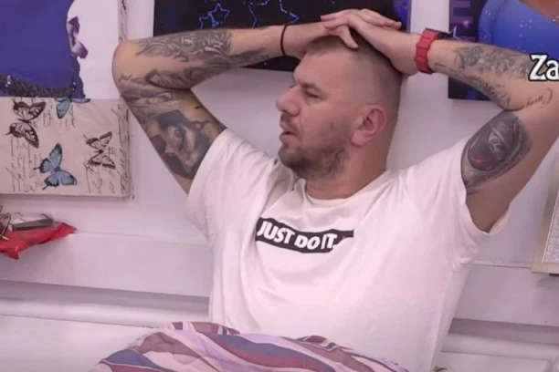 (VIDEO) STAVIO JE PORODICU NA KOCKU: Maja i Tomović OGOVARALI Janjuša!