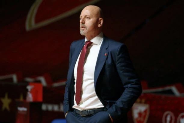 SIMANIĆ OSTAJE ILI ODLAZI? Obradović odgovorio kao iz TOPA!