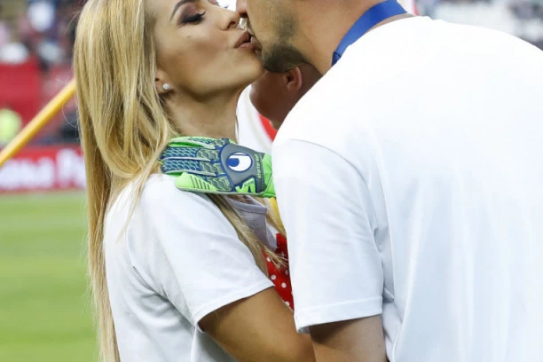 NEVEROVATNI DETALJI: Snežanin brat IŠAMARAO Borjana kad je saznao da mu je SMUVAO sestru!