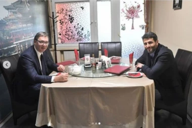 (VIDEO) VUČIĆ SA ŠAPIĆEM: Ovako izgleda kada dvojac iz Novog Beograda pređe reku