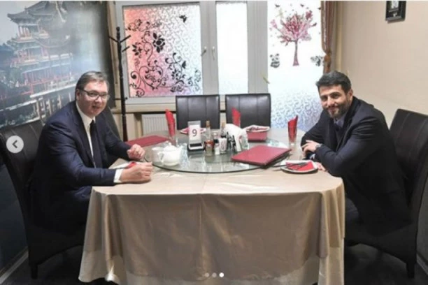(VIDEO) VUČIĆ SA ŠAPIĆEM: Ovako izgleda kada dvojac iz Novog Beograda pređe reku