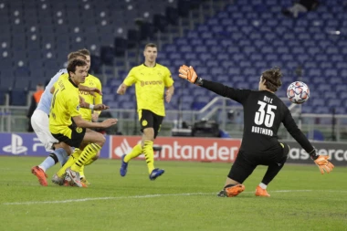 LACIO SRUŠIO BORUSIJU: "Milioneri" nemoćni na "Olimpiku", brejk Junajteda u Parizu, Barselona demonstrirala NADMOĆ!