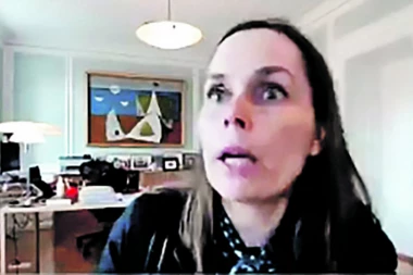 PREDSEDNICA VLADE NORDIJSKE ZEMLJE VIDNO SE UZNEMIRILA U ŽIVOM PROGRAMU