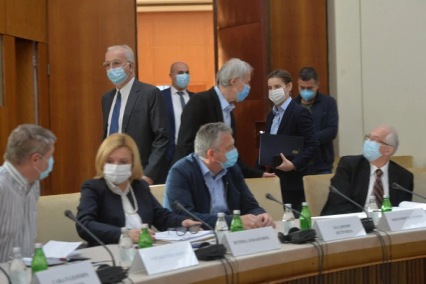 SVE TEŽA EPIDEMIOLOŠKA SITUACIJA U SRBIJI: U petak zaseda Krizni štab!