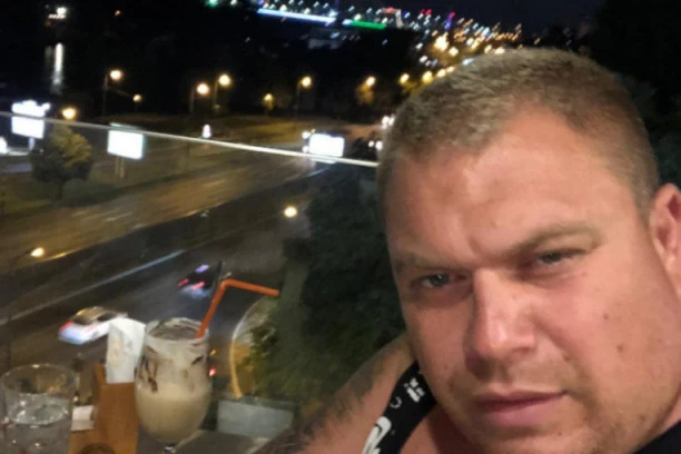 SASLUŠANA SESTRA POZNATE VODITELJKE: Otkrila kakve joj je bolesne stvari radio bivši