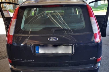 (FOTO) PROTEINI, KOKAIN I STERODI! Bugarin na Gradini bio pretovaren, carinici u šoku