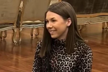 (FOTO) MILJANA IMA NOVOG DEČKA: Zavela još jednog penzionera, ali izdržljivijeg!