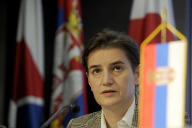 DOKTORI JOŠ ZASEDAJU: Ana Brnabić izašla pred medije posle sednice Kriznog štaba, IZNELA ZA JAVNOST VRLO BITNU INFORMACIJU