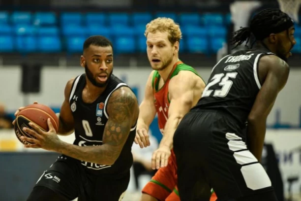 CRNO-BELI U KANALU: Katastrofalna vest za Partizan!