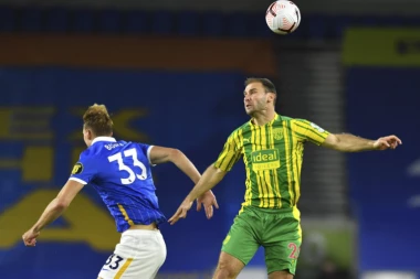 BANE UMALO TRAGIČAR: Ivanović komičnom reakcijom mogao da košta VBA poraza!