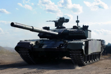 AVIONI IZ RUSIJE SLEĆU NA BATAJNIČKI AERODROM: Stižu nam tenkovi T-72MS!