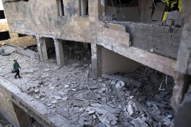 (VIDEO) INFRASTRUKTURA UNIŠTENA: Snimak azerbejdžanskog grada dan nakon jermenskog raketiranja